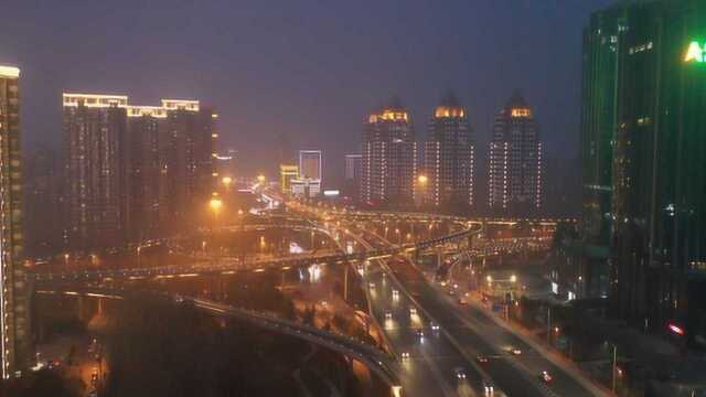 航拍济南燕山立交桥夜景,见证飞速发展的城市交通