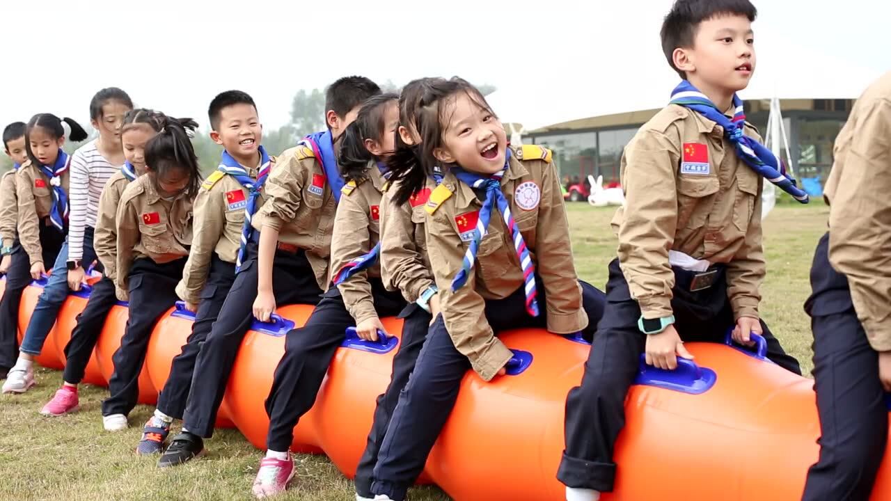 趣味运动会-毛毛虫赛跑