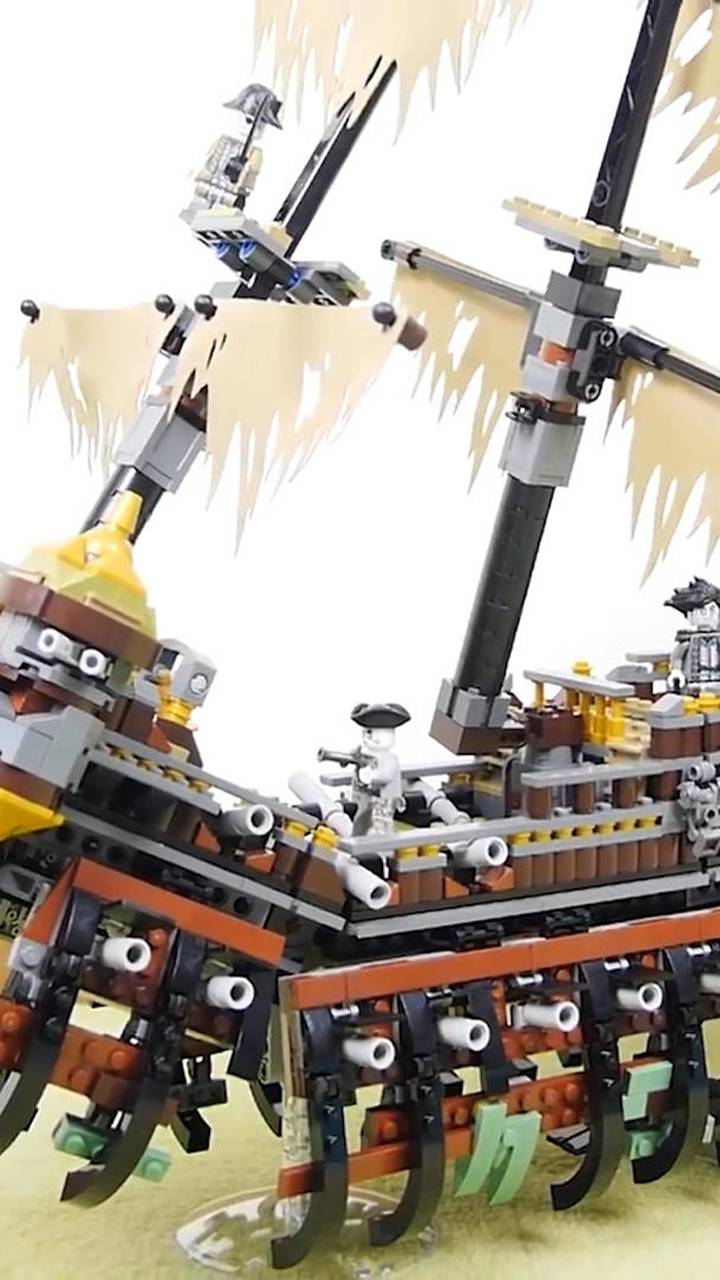 有喜欢海盗船长杰克的吗这艘沉默玛丽号很酷炫了