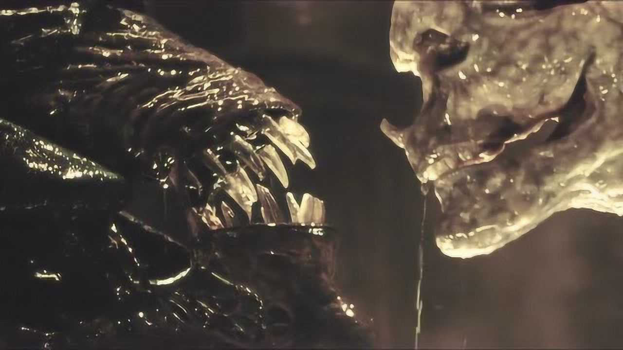 异形4:异形女王长的太丑,被儿子一巴掌拍死了