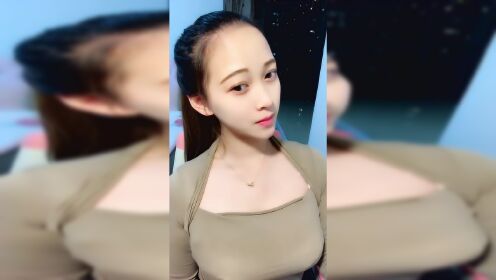 长舌美女表演自己的特长,虽然用舌头顶的时间不长,但我也是服了_高清1080P在线观看平台_腾讯视频