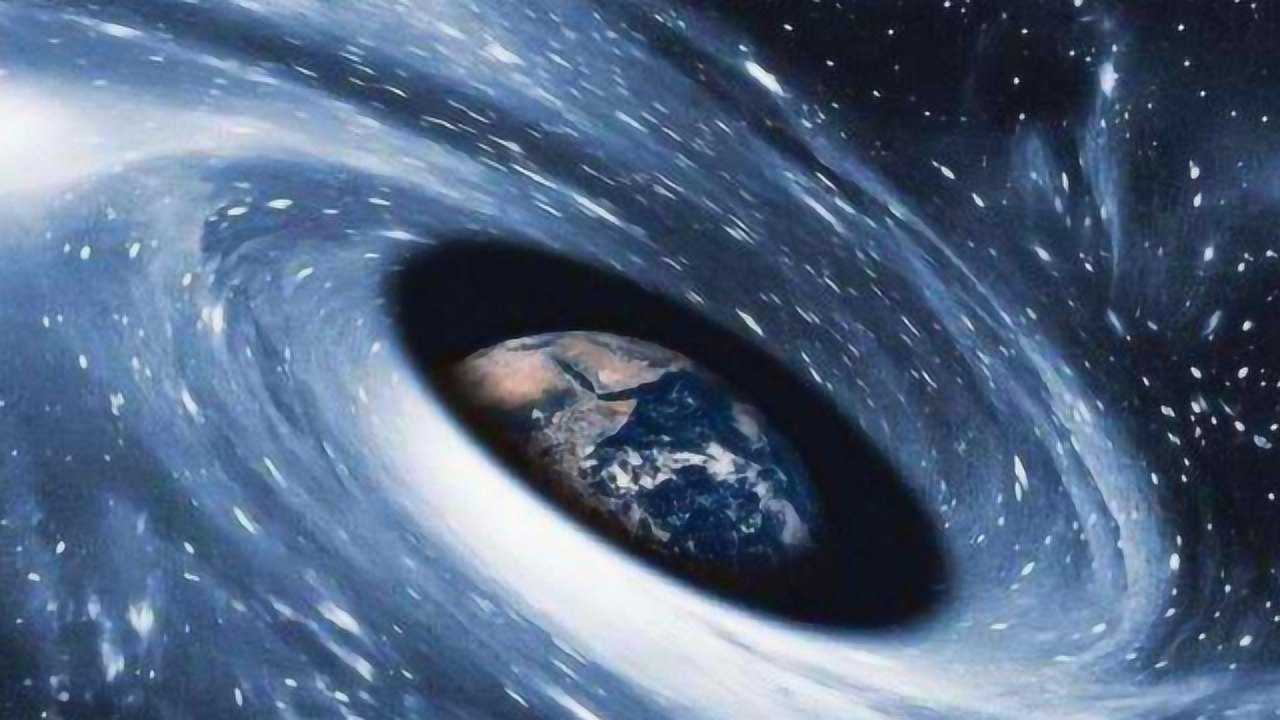 黑洞是怎样的存在?若它吞噬地球,未来人类能用武器摧毁它吗?