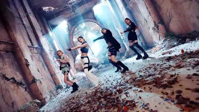 BLACKPINK《KILL THIS LOVE》回归MV