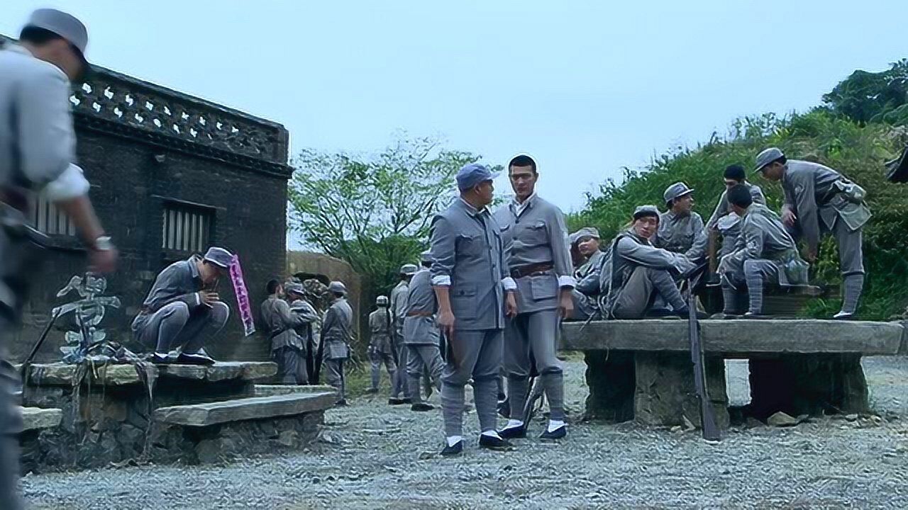 雪豹坚强岁月:清风寨加入八路军,卫国与大哥商量,亲自带人训练