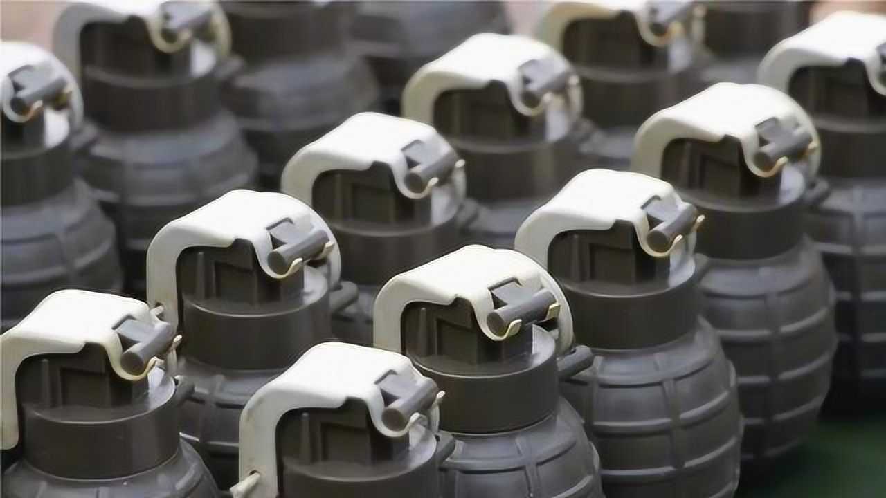 中国新型全塑无柄手榴弹击发时无声无烟更无焰