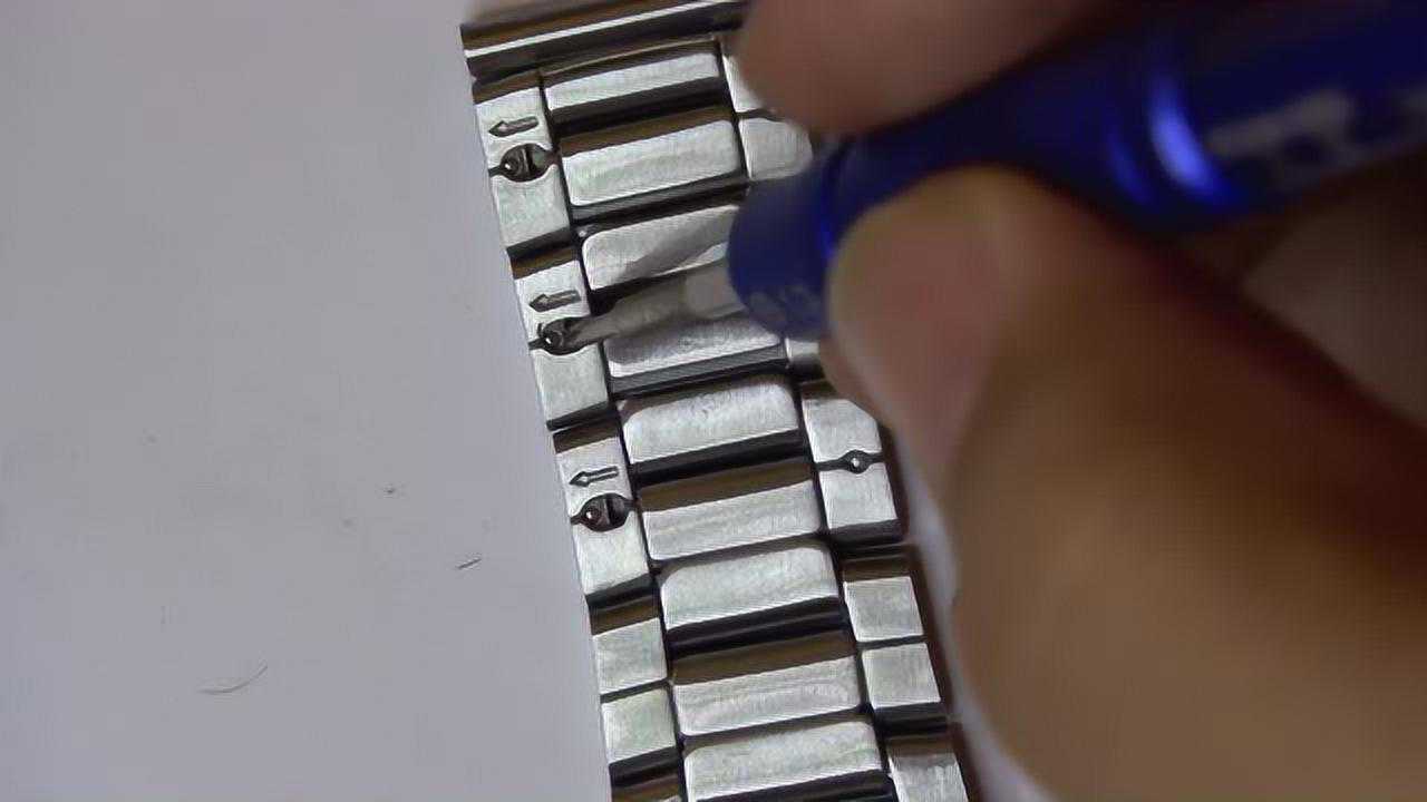 卡西欧拆表带调节表带长度教程