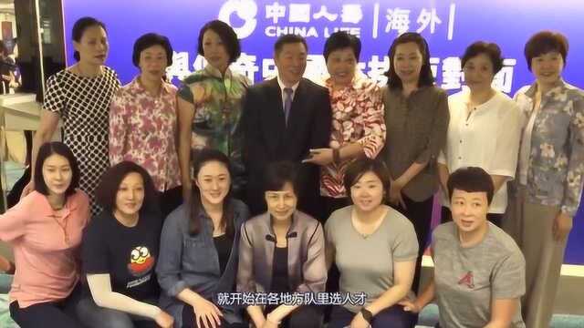 袁伟民名下首位女排队长!退役经商,女儿是主持人,65岁气质好