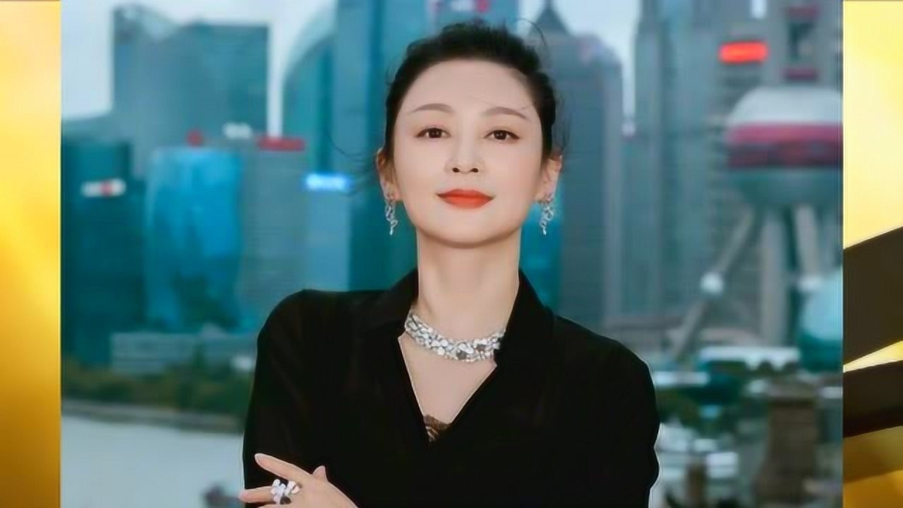 51岁陈红近照曝光,网友:越来越像倪萍