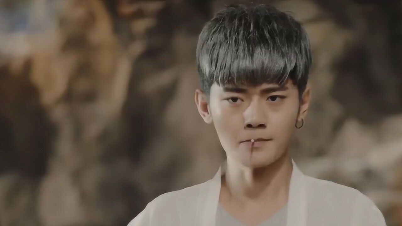 沙海:罗雀和坎肩被人袭击,对方人多势众,两人被活捉