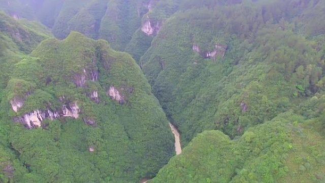 航拍贵州黄平重安十里大峡谷,崇山峻岭,真是太壮观了