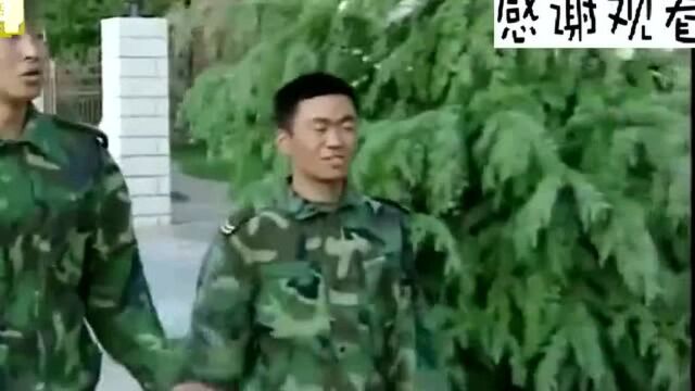 士兵突击,部队饭前拉歌,许三多直接唱了起来,连长都被整傻了