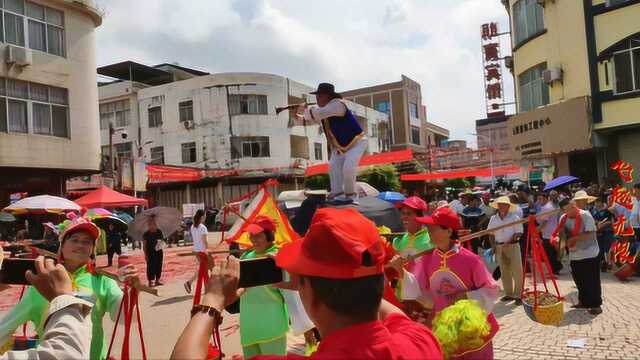 实拍2019广西横县石塘镇第十一届民俗风情节,超级热闹!