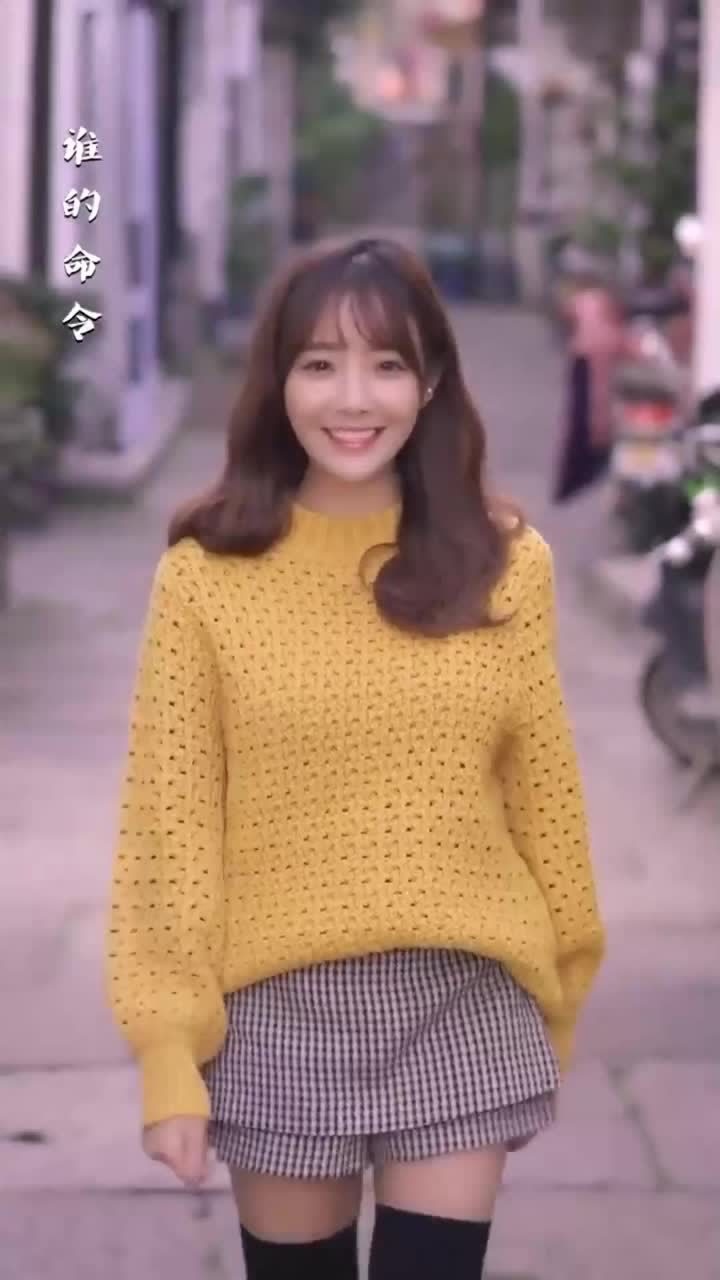 兔子牙这个腿也太极品了吧淋雨一直走歌也好听循环播放