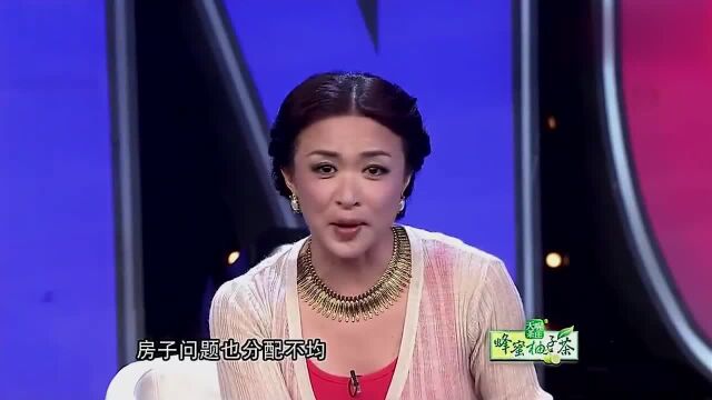 冰心孙子墓上刷漆“教子无方”,因和父亲纠纷,不惜污损奶奶墓碑