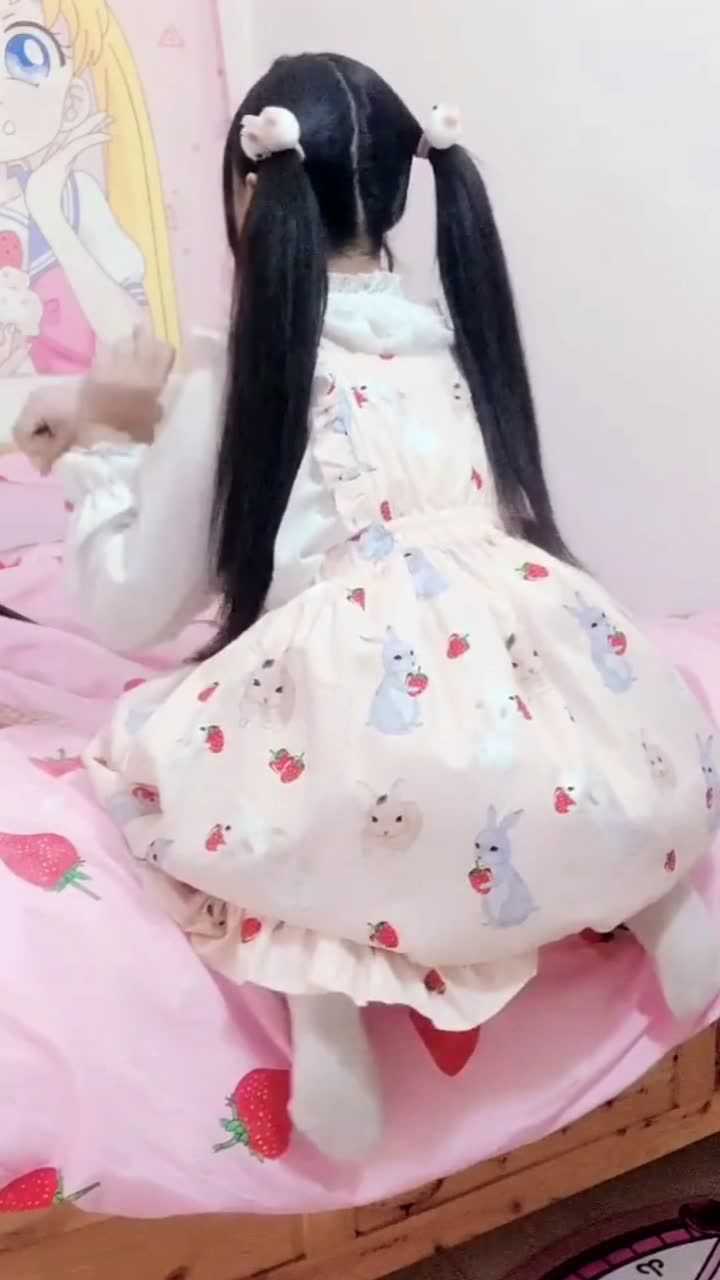 萝莉有没有抓过萝莉的双马尾