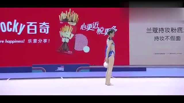 盘点“文体兼备”的娱乐圈女星,傅菁大秀操作,全场观众欢呼不断