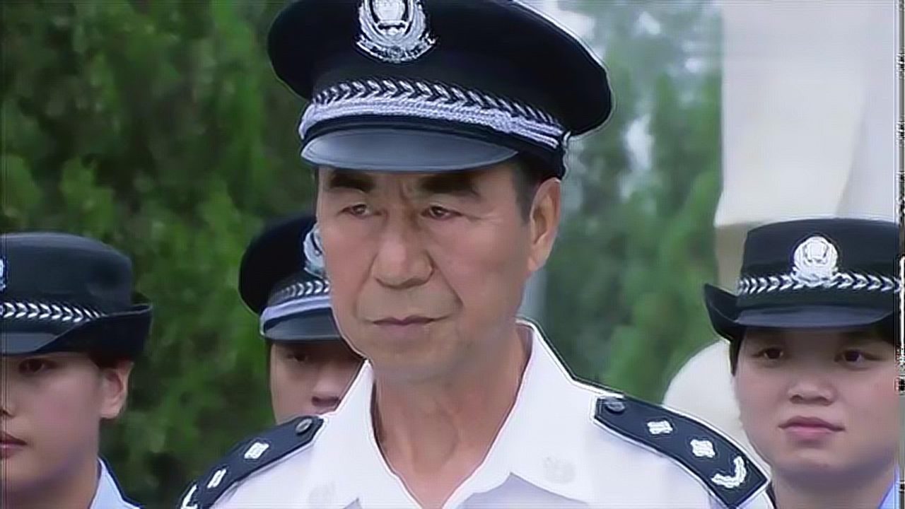 铁腕行动大结局罪犯进行交易哪想被抓身边兄弟是警察卧底