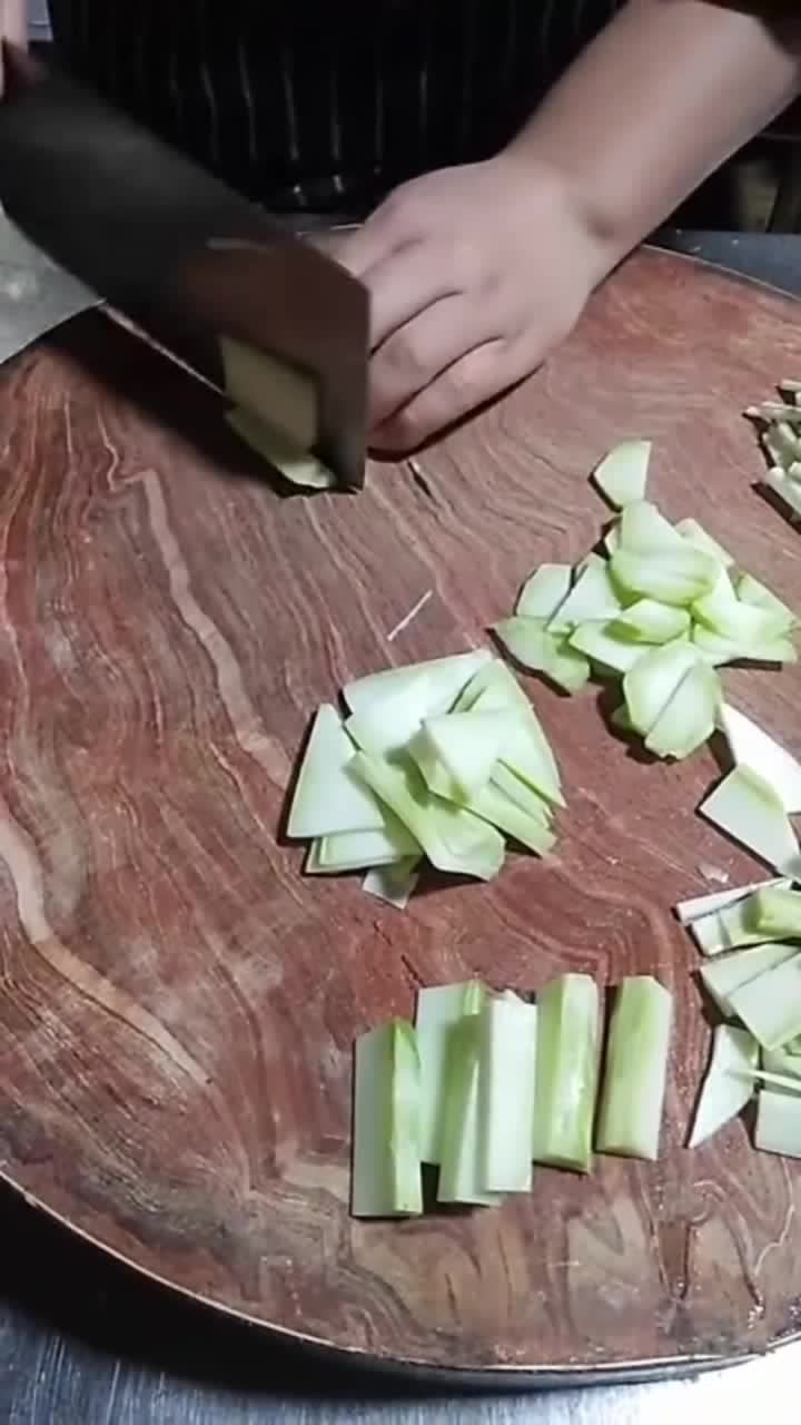 西兰花根的7种切法,刀法非常娴熟,不愧是大厨啊!