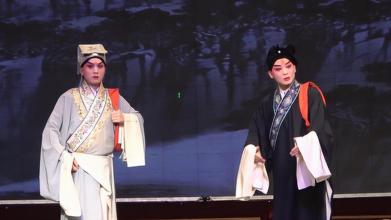 秦腔《三滴血》选段,演员对唱声情并茂,以情带声,令人回味无穷