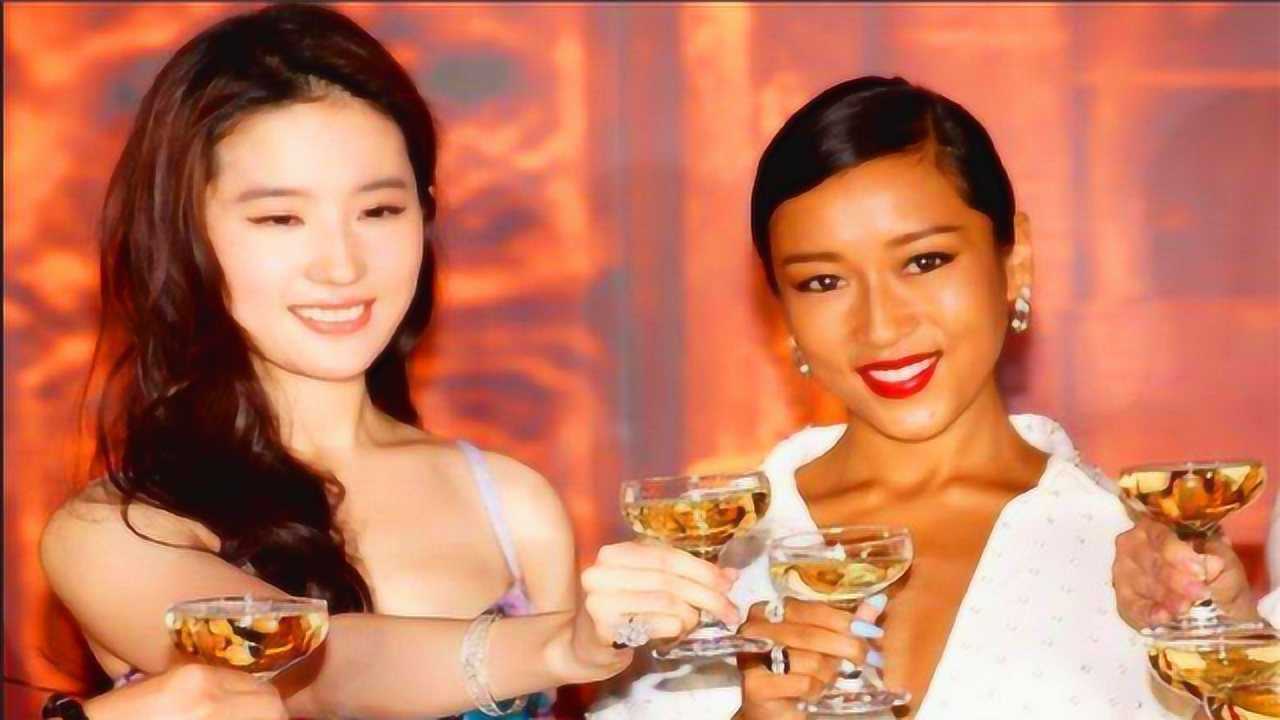 吉克隽逸和刘亦菲成史上最尴尬同框一黑一白简直不要太明显了