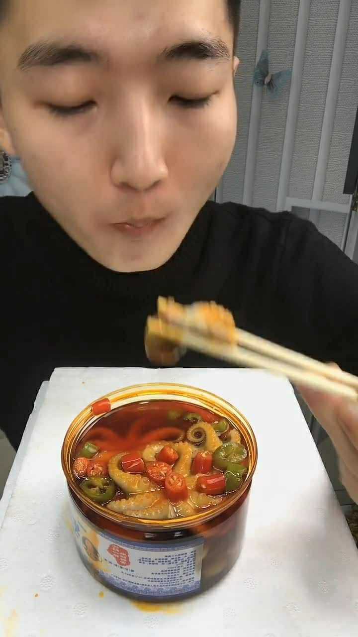 好久没吃海星罐头了,香喷喷的简直也太美味了