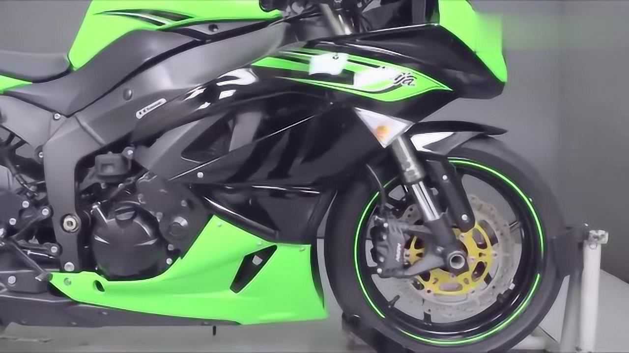 川崎zx6r忍者600室内展示,600cc级别的运动摩托车