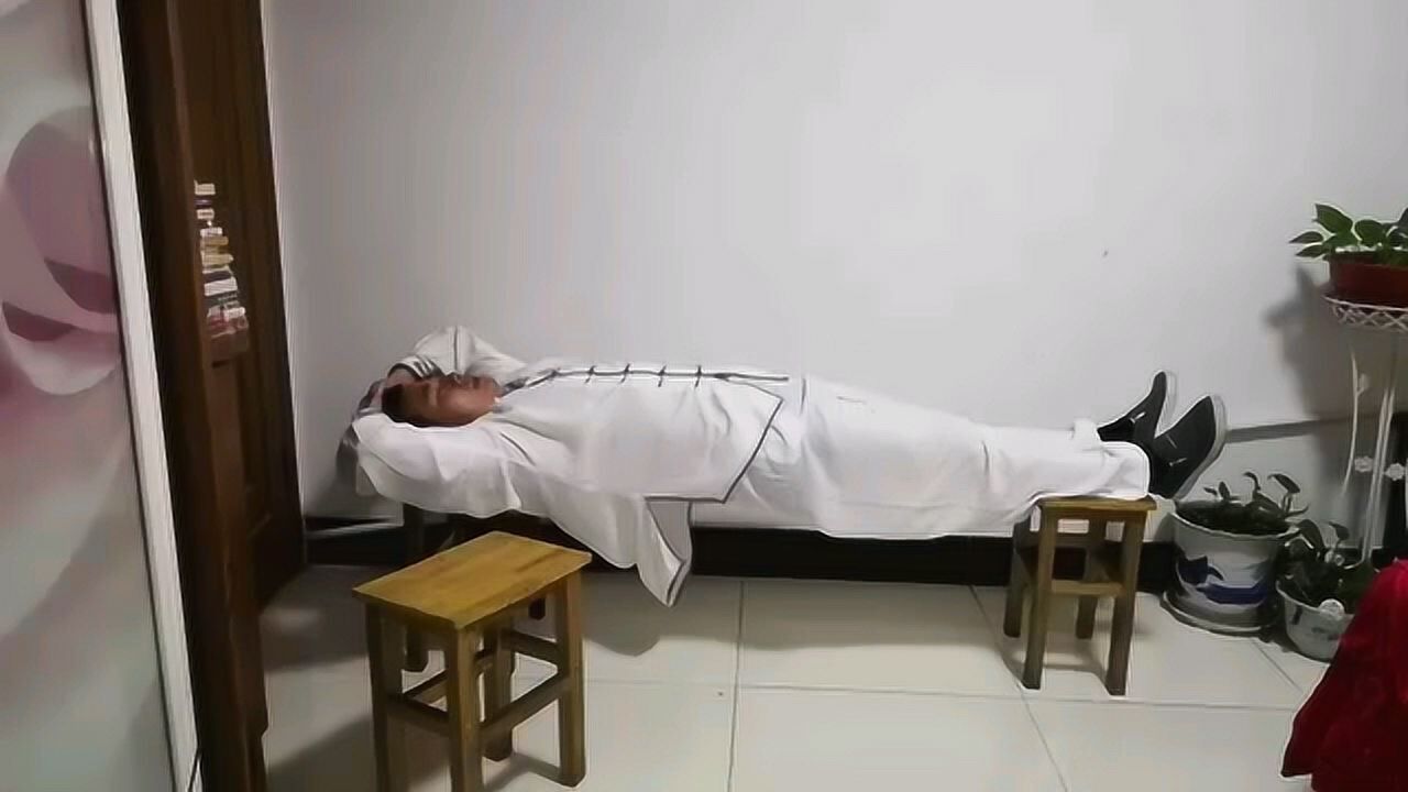 金刚铁板桥的正确姿势