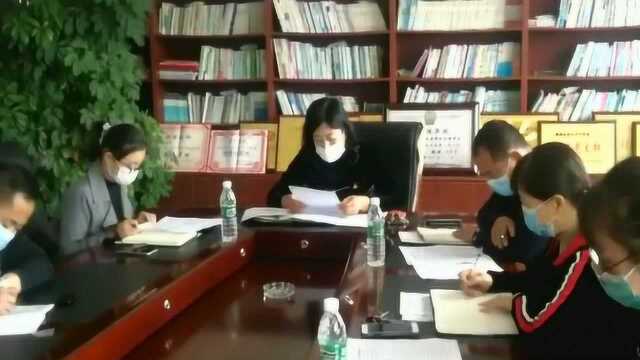 长寿乡党委中心组成员集中学习姜国文案件教训