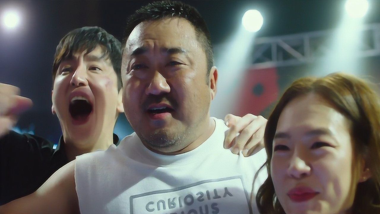 韩国动作电影壮汉马东锡本在酒吧做保安后来逆袭成为全国冠军