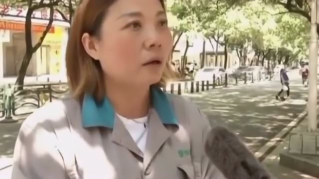 扫垃圾的?却是城市最美的清洁工!我觉得全国13亿人都欠他们一个致敬!