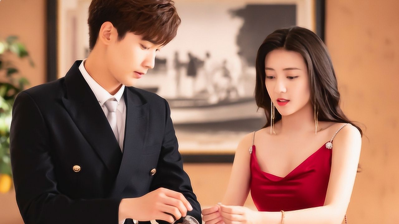 "坦诚夫妇"邢昭林梁洁三度合作,《你是我的命中注定》6.5挑战都市甜剧