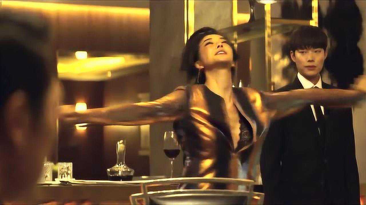 韩版毒战把中国毒枭拍成了这样黑老大的女人当面调戏下属