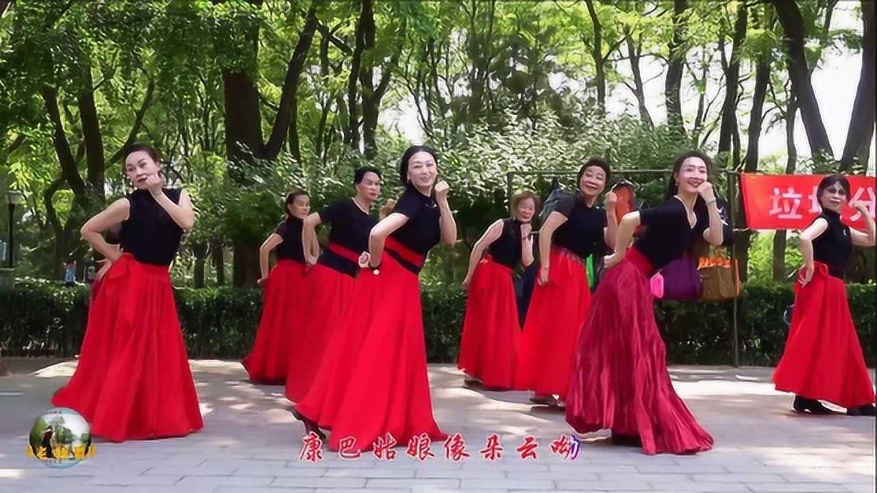 紫竹院广场舞康巴情黑衣红裙舞蹈优美大气舒展