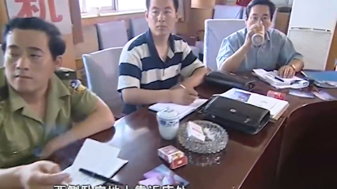 捕蛇行动：变态凶手杀人如麻，专挑穿裙子的女人下手，手段令人咂舌_腾讯新闻
