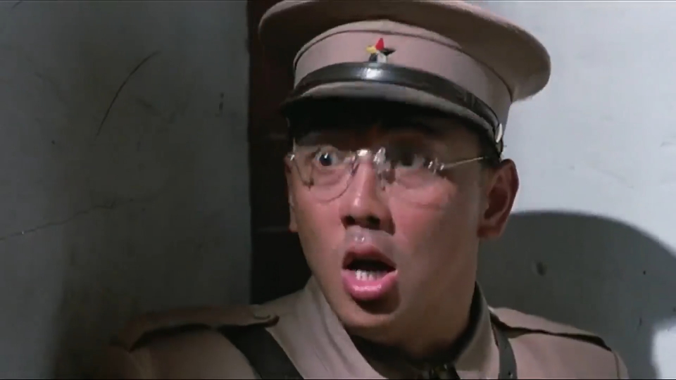 楼南光被僵尸追杀,想从窗户逃:这是谁钉这么死的啊!