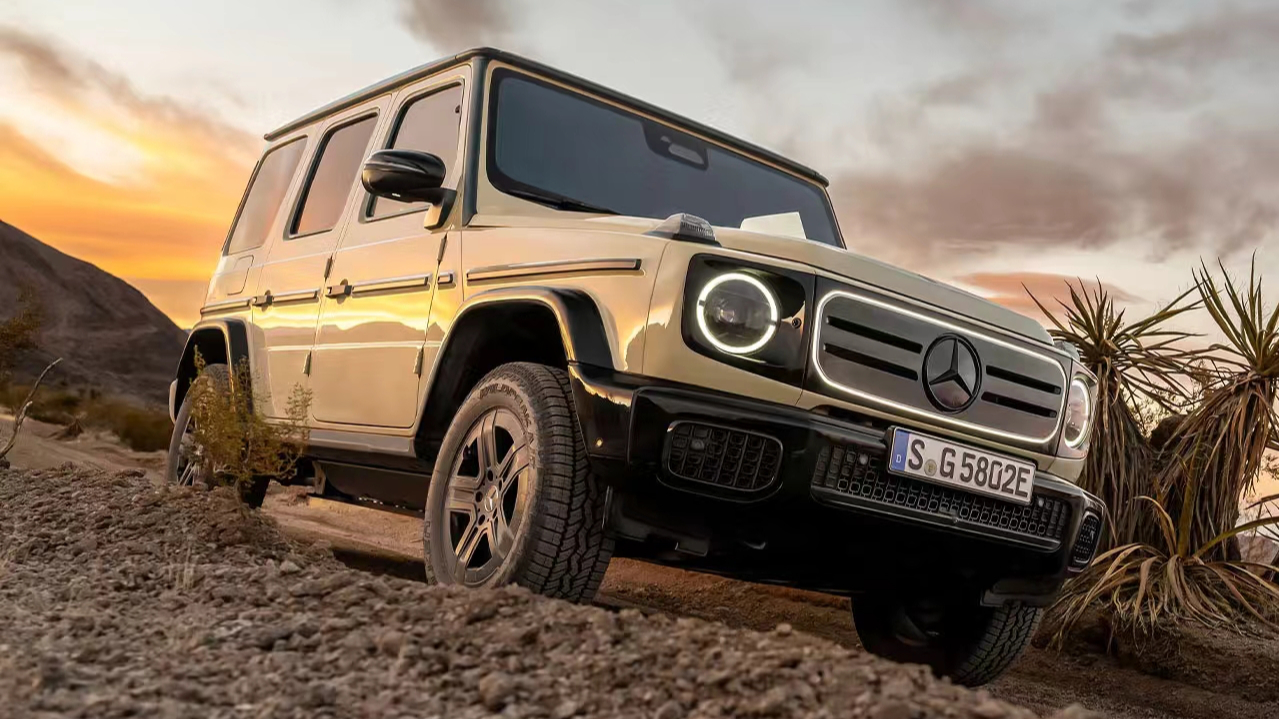 奔驰纯电g级越野车g580,采用四轮边电机技术,电气化时代的豪华标杆