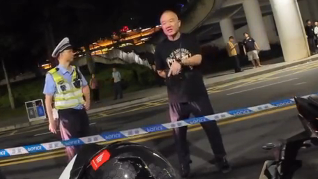 飞车党半夜飙车扰民广东交警霸气喊话:别打扰老百姓,这是做人的基本!