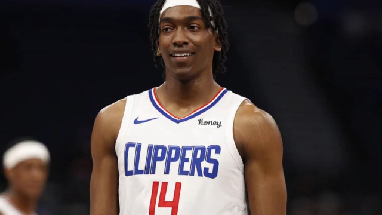 话筒nba|特伦斯-曼:一直随身携带隆球星卡 从小就很喜欢他