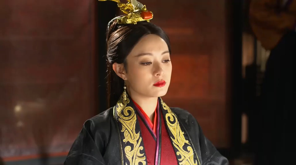 芈月传:太后再嫁的人让大王愤慨,芈月不慌不忙,带儿子看个地方