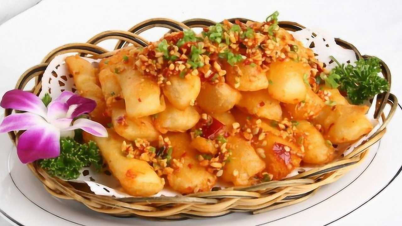 大厨教你回锅冬瓜的家常做法,冬瓜去水是关键,比肉还香,三碗米饭不够