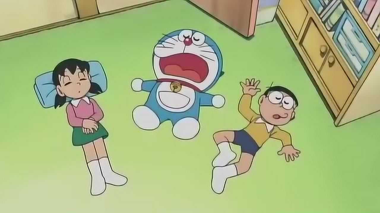 哆啦a梦大雄给静香一边说着话不知不觉他们就睡着了