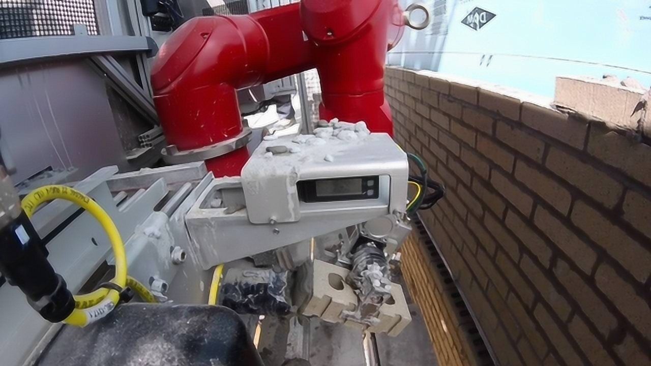 美国发明自动砌墙机,效率快过5个工人,不愧是科技强国