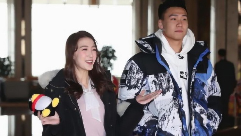 cba新星赵睿绯闻女友曝光!靠大胆写真走红,身材相貌不输陈露