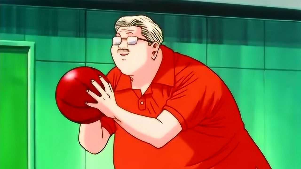 安西教练实力暴露二百多斤竟然还能起跳一个三分球震惊全场