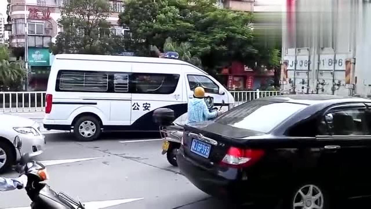 金杯海狮警车图片