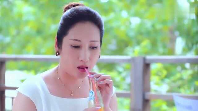 超级翁婿:小伙为新认识美女操碎了心,看见新闻直接要当护花使者