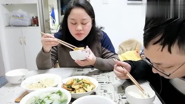 长沙宝妈成本五块钱做家常豆腐,色泽金黄,鲜嫩多汁米饭瞬间见底