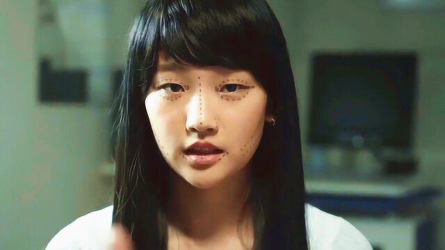 肖央爆料:《寄生虫》女主朴素丹原来就是出演《小苹果》的女孩