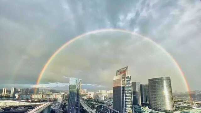 雨后美丽的深圳,绝美彩虹,难得一见