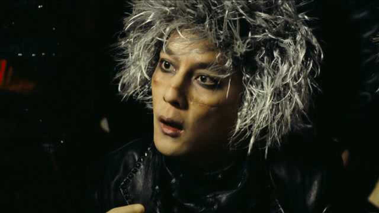 新宿事件吴彦祖彻底黑化一身杀马特造型化身黑帮老大